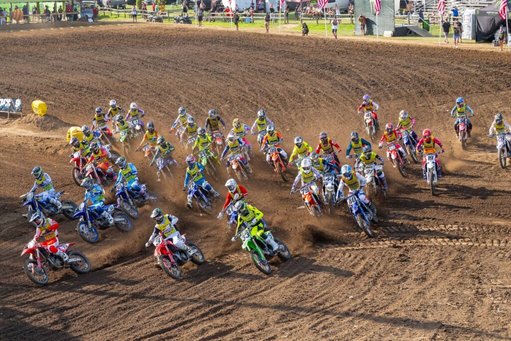 Dirt bike race start
