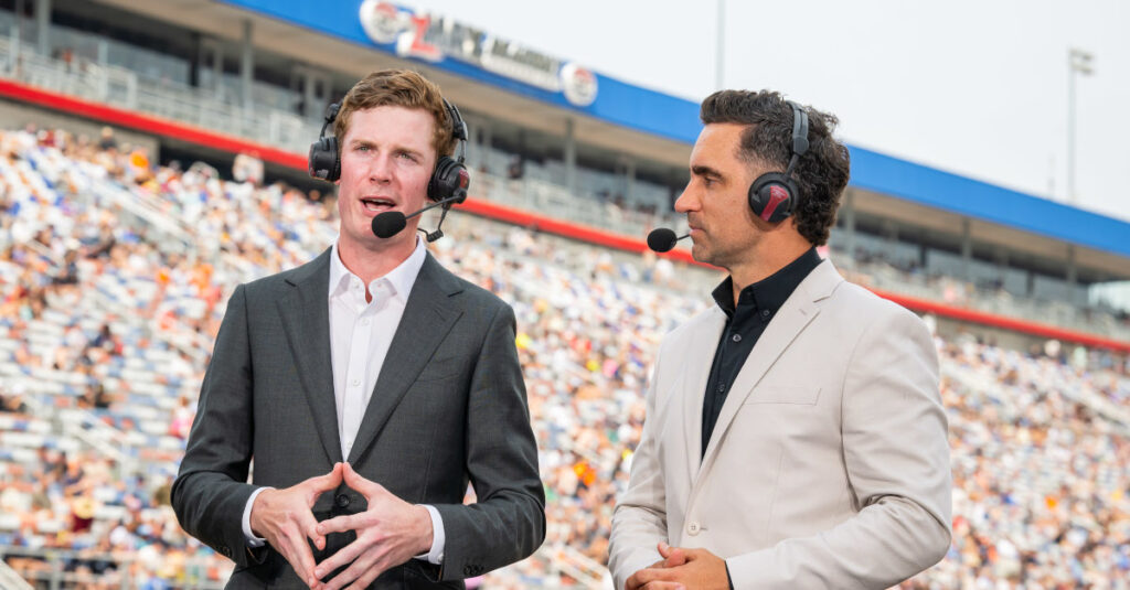 Adam Cianciarulo (left) and Justin Brayton (right) to co-host Race Day Live at all 17 rounds of Supercross. Photo Credit: Feld Motor Sports, Inc.